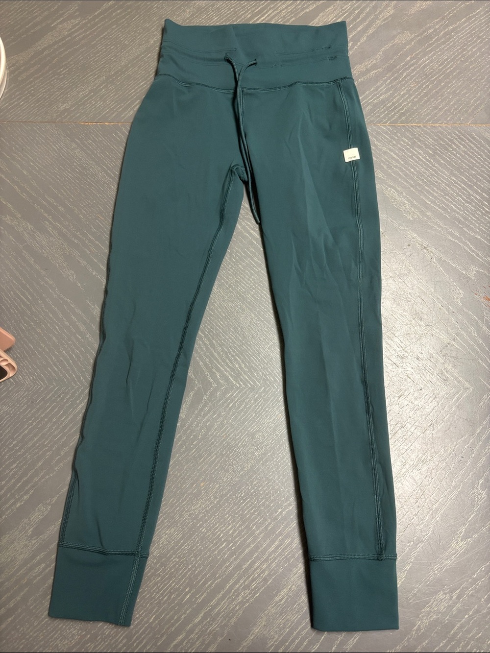 Vuori Teal High-Rise Performance Leggings